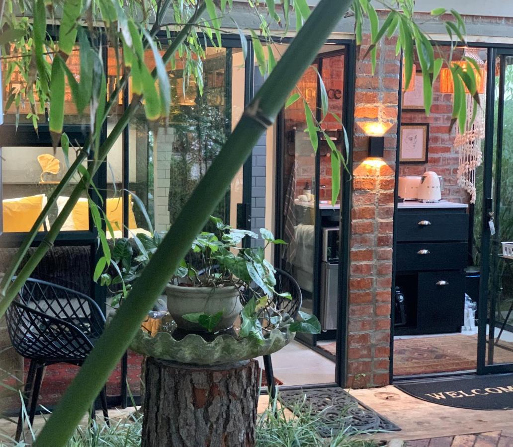 The Secret Garden Hideaway Apartment Mossel Bay Bagian luar foto