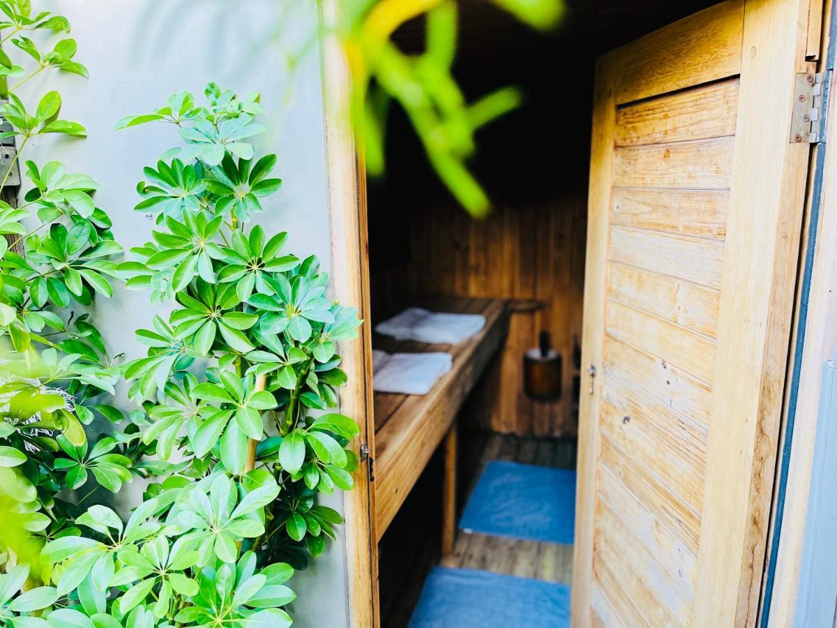 The Secret Garden Hideaway Apartment Mossel Bay Bagian luar foto