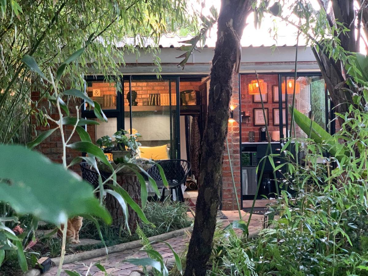 The Secret Garden Hideaway Apartment Mossel Bay Bagian luar foto