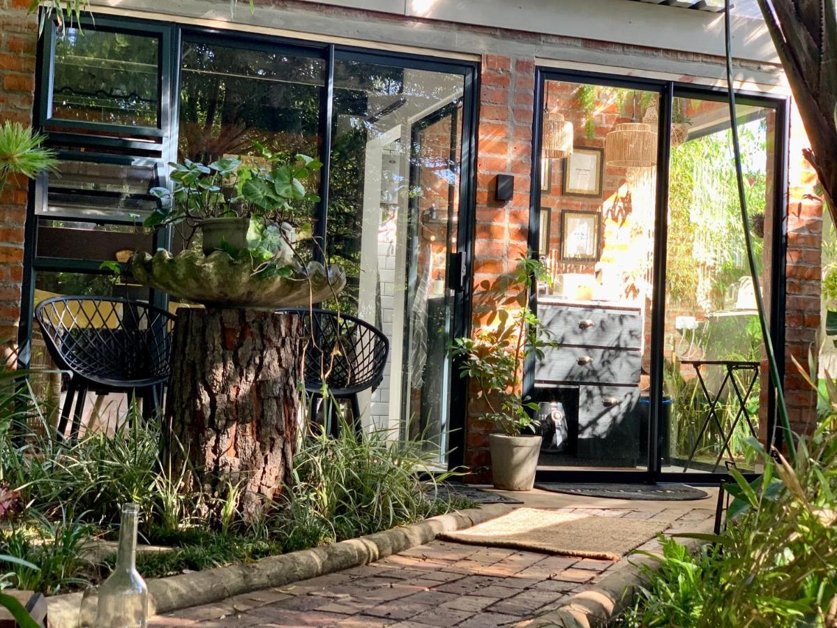 The Secret Garden Hideaway Apartment Mossel Bay Bagian luar foto