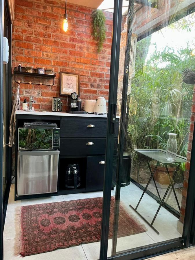 The Secret Garden Hideaway Apartment Mossel Bay Bagian luar foto